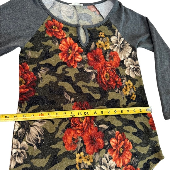 A.gain Floral Long Sleeve Top Size Medium - Picture 12 of 17